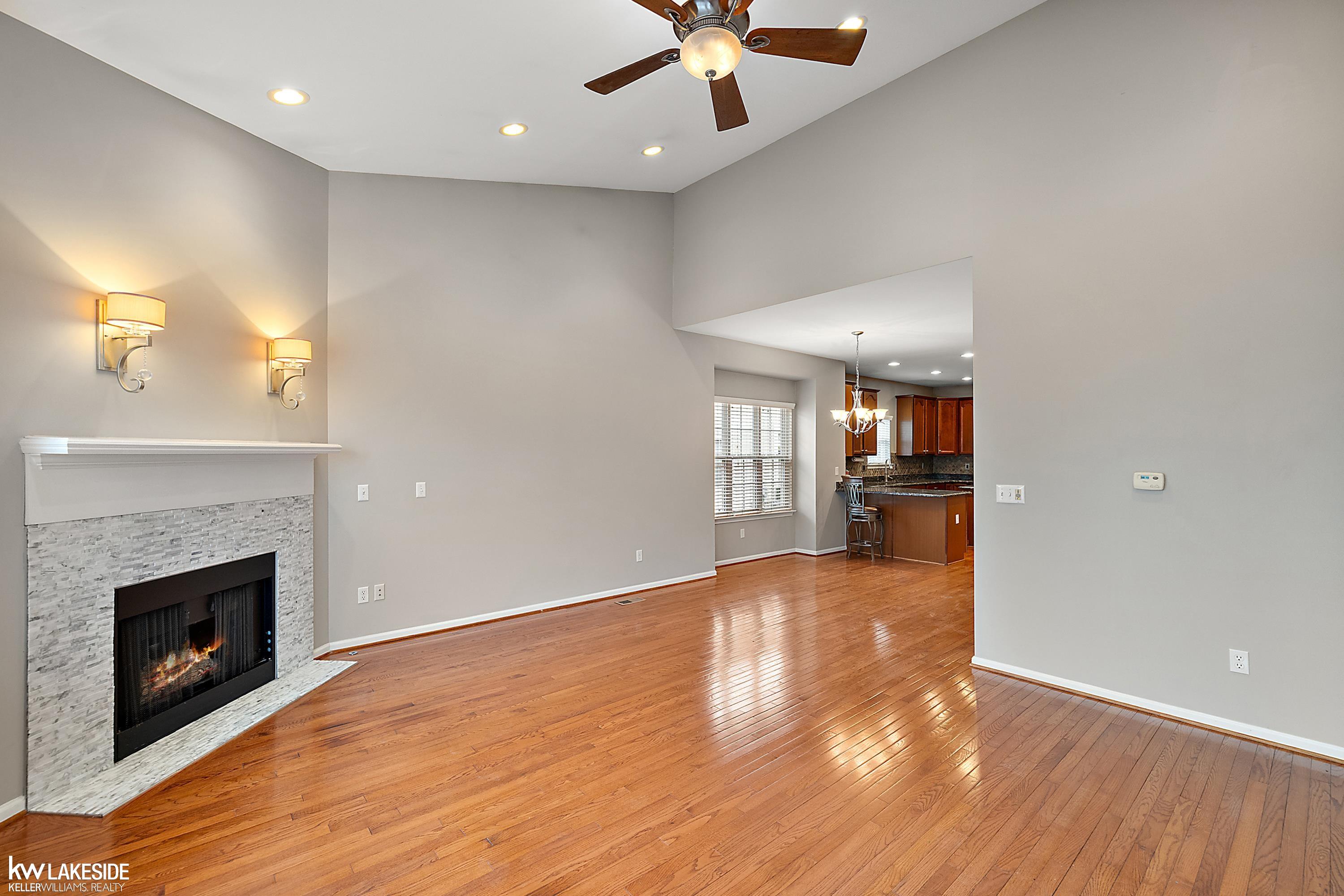 747 East Bluff Court Rochester, MI 48306 - Photo 25 of 79 50138673-24280408-bdd8-4190-9ac9-569ca2aa993f.JPG