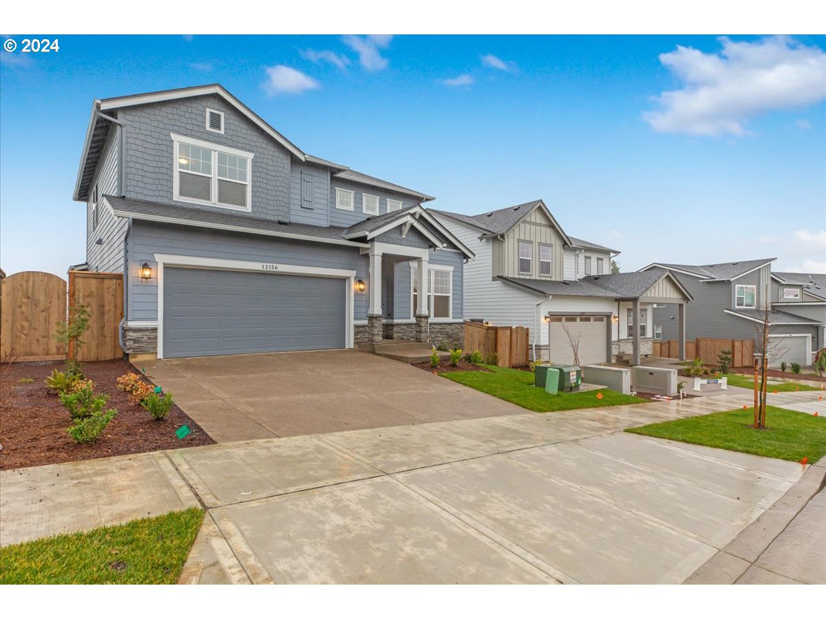 12156 Southwest Strobel Road Beaverton, OR 97007 - Photo 2 of 35 Gallery Image 2