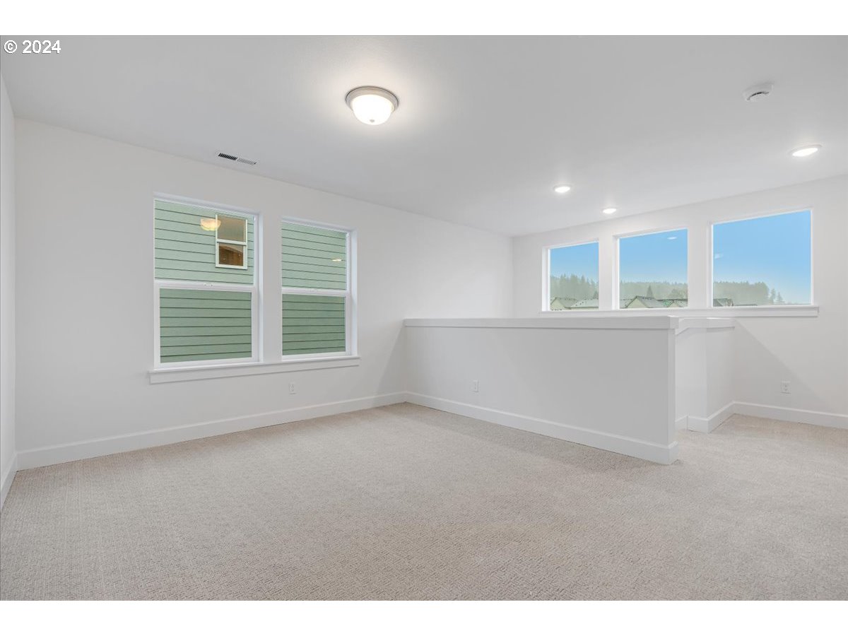 12156 Southwest Strobel Road Beaverton, OR 97007 - Photo 25 of 35 Gallery Image 25