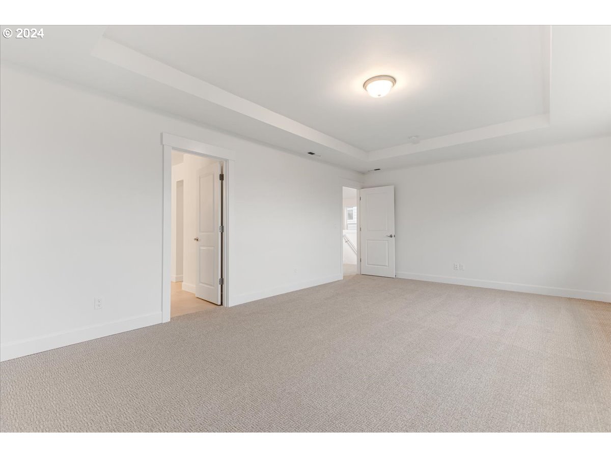 12156 Southwest Strobel Road Beaverton, OR 97007 - Photo 27 of 35 Gallery Image 27