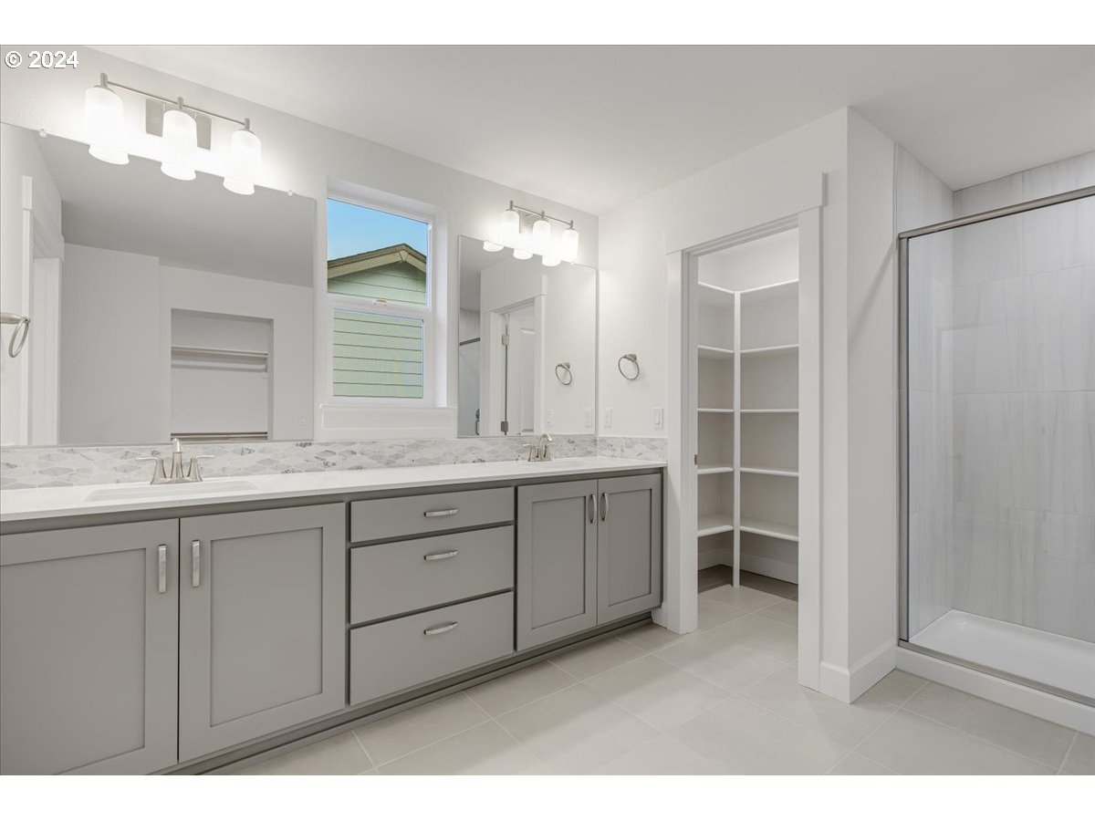 12156 Southwest Strobel Road Beaverton, OR 97007 - Photo 28 of 35 Gallery Image 28