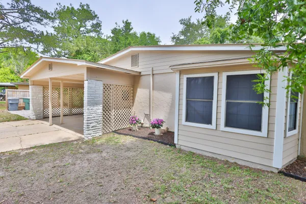 $385,000 | 345 Okaloosa Road Northeast, Fort Walton Beach, FL 32548