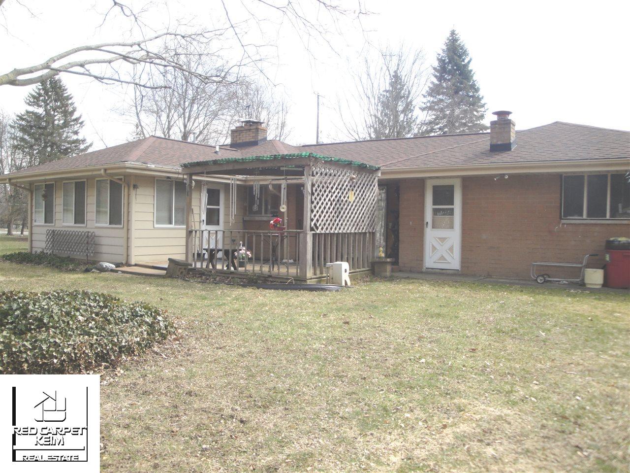 8275 Davison Road Davison, MI 48423 - Photo 11 of 13 21435488-10.JPG