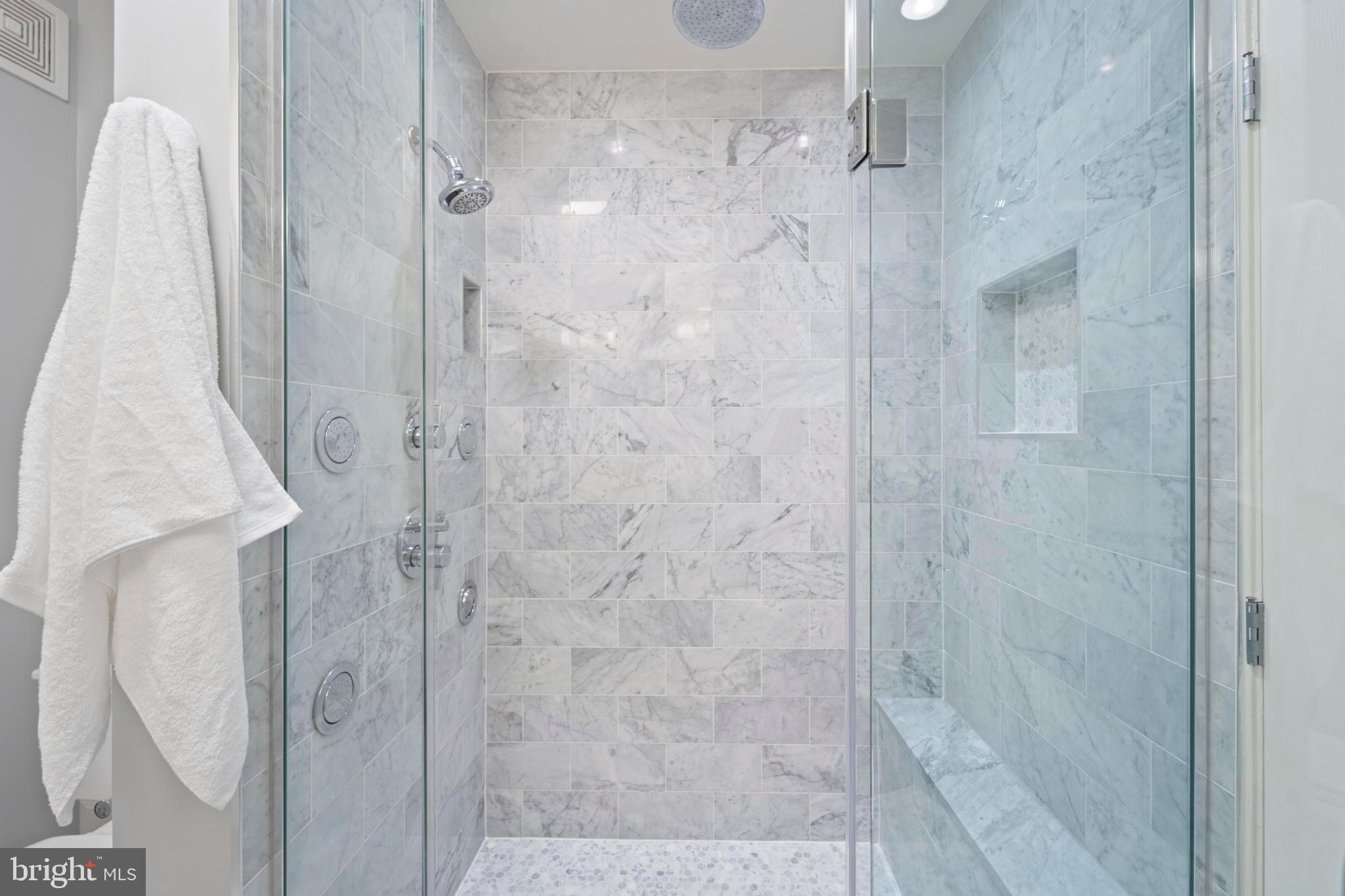 31 Booth Street, Unit 351 Gaithersburg, MD 20878 - Photo 29 of 46