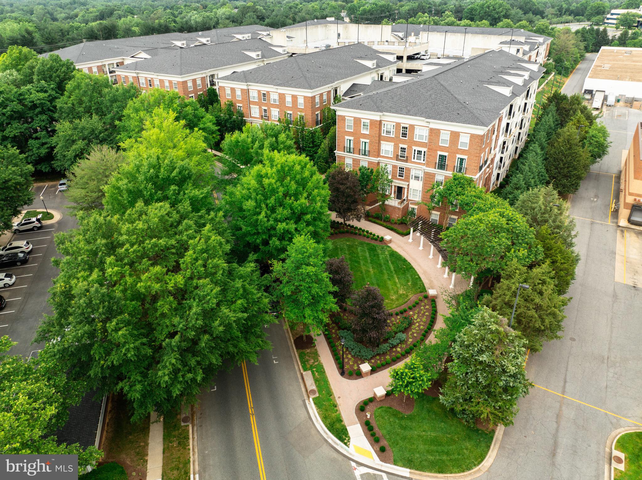 31 Booth Street, Unit 351 Gaithersburg, MD 20878 - Photo 39 of 46