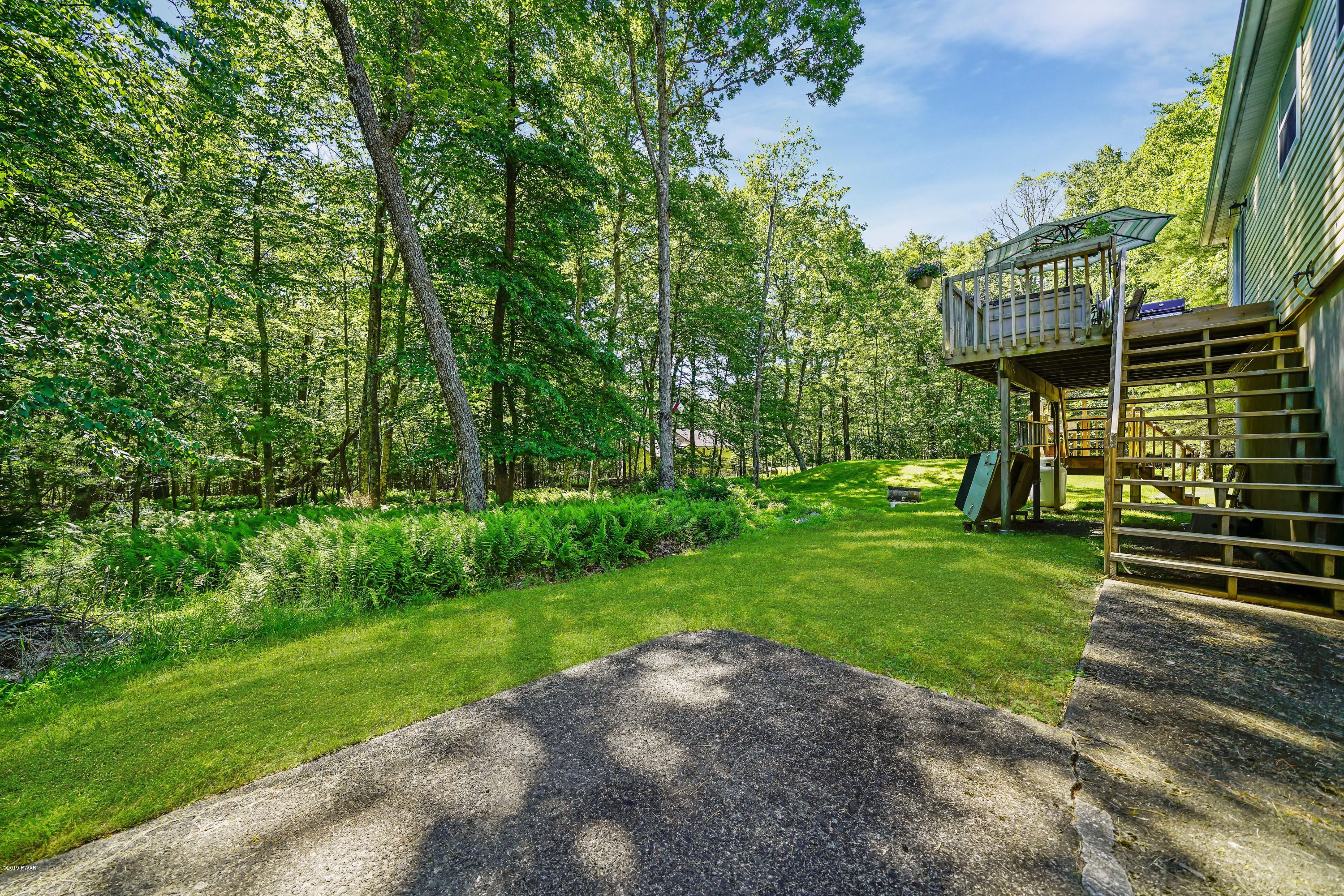 518 Raymondskill Road Milford, PA 18337 - Photo 5 of 27 333