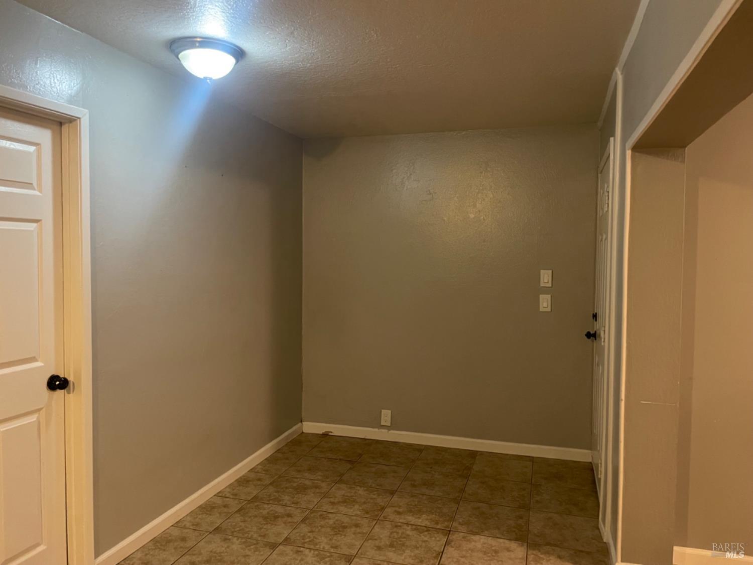 7333 Leisure Town Road Vacaville, CA 95688 - Photo 8 of 37