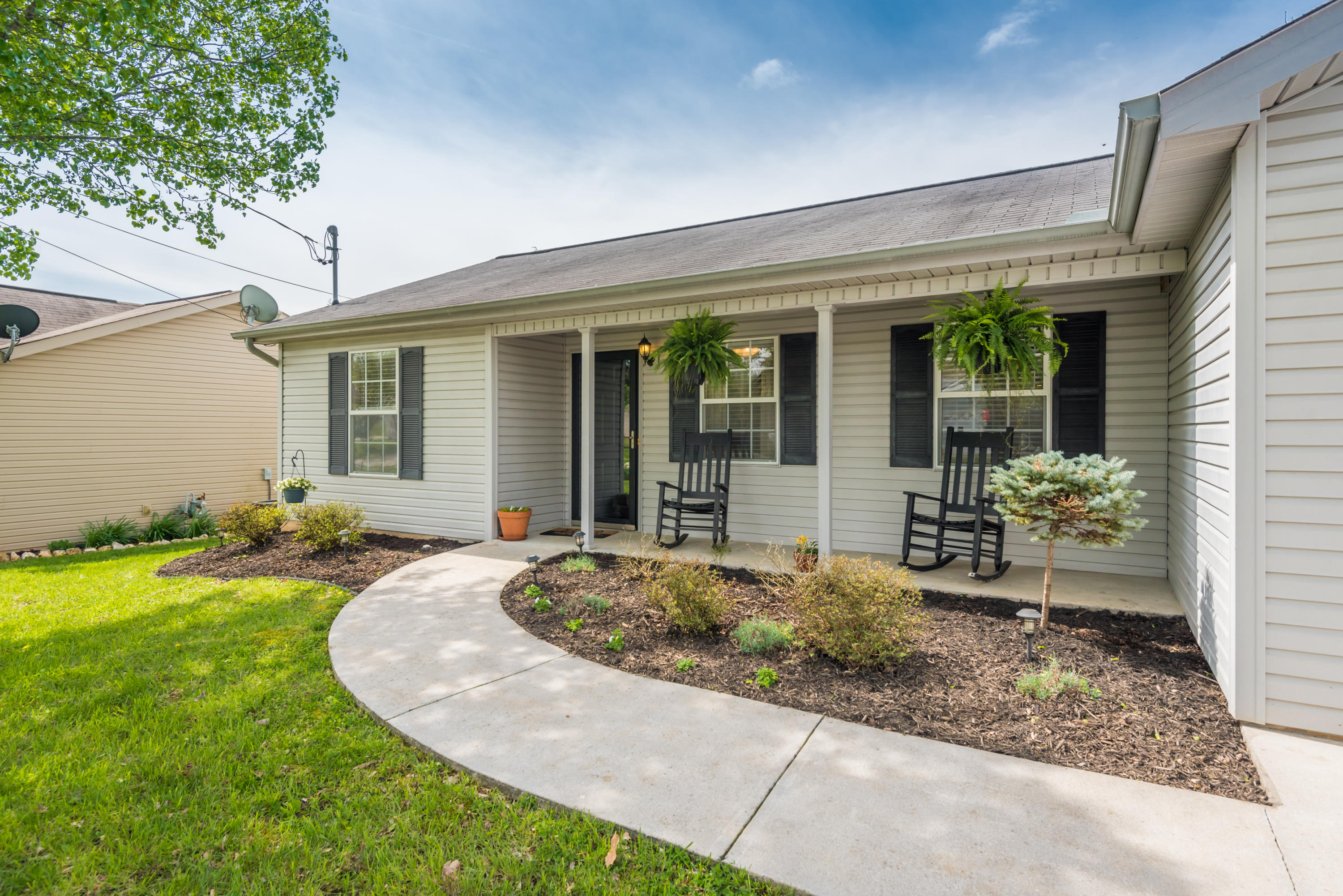 6312 Hugh Willis Road Powell, TN 37849 - Photo 3 of 25 6312HughWillisRd-19