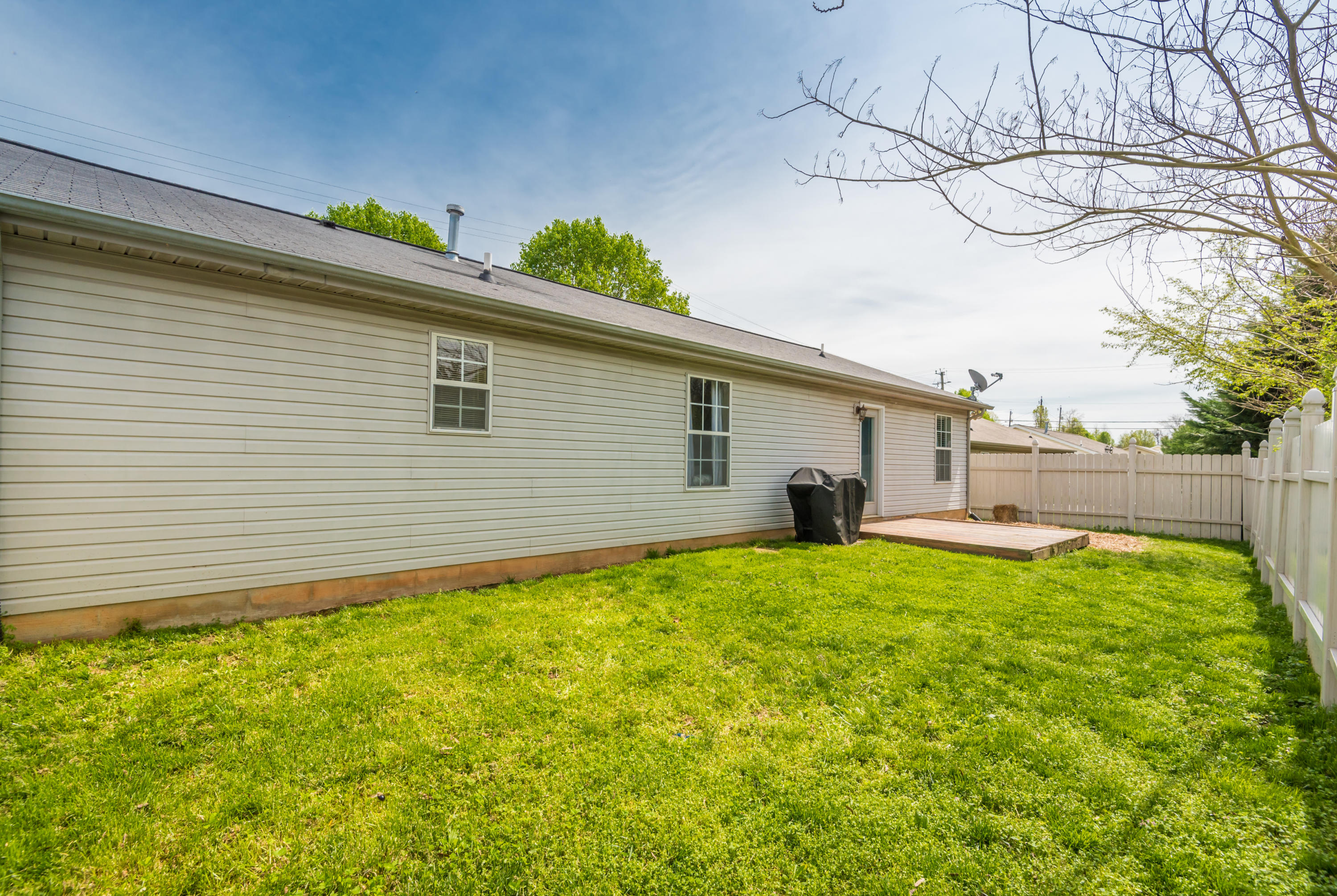 6312 Hugh Willis Road Powell, TN 37849 - Photo 21 of 25 6312HughWillisRd-22