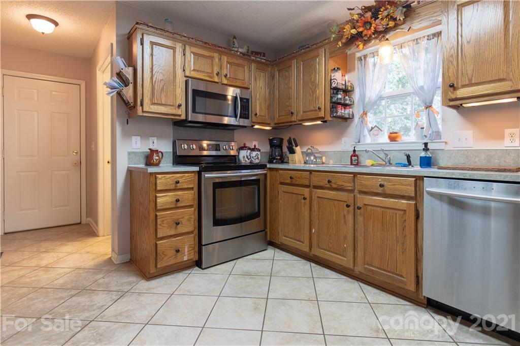 5180 Davidson Road Davidson, NC 28036 - Photo 21 of 39 Gallery Image 21