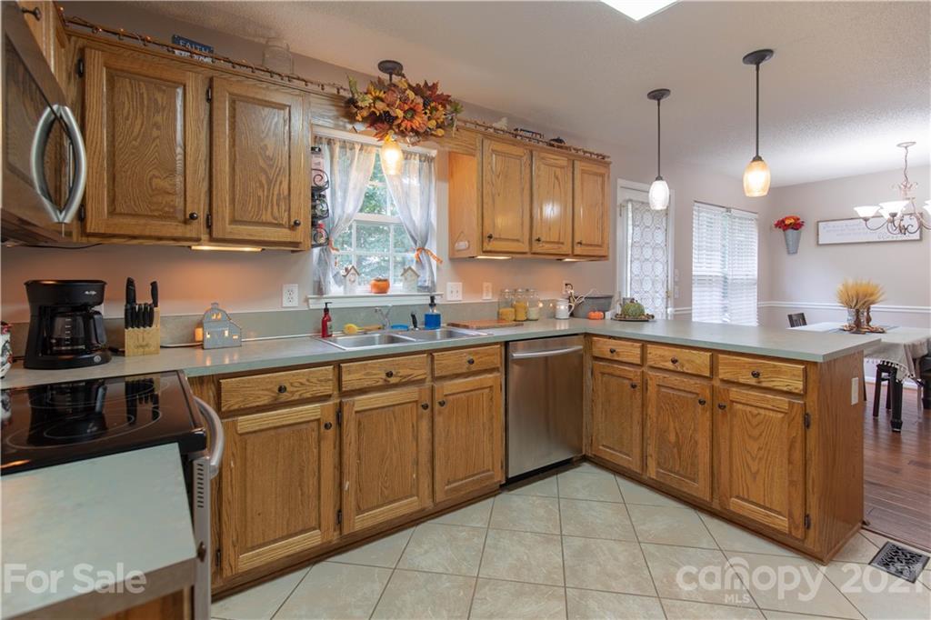 5180 Davidson Road Davidson, NC 28036 - Photo 22 of 39 Gallery Image 22