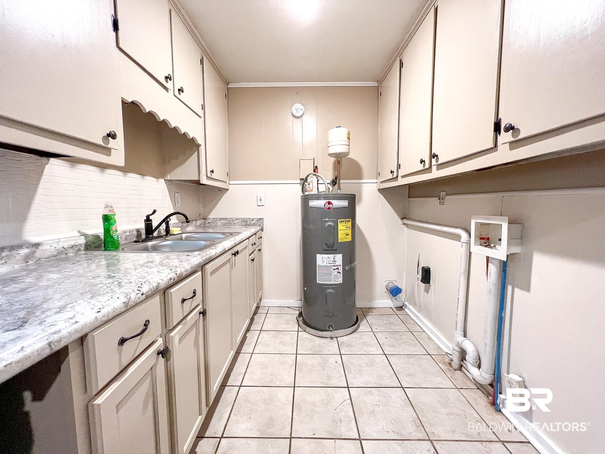648 Elba Avenue Mobile, AL 36612 - Photo 13 of 36