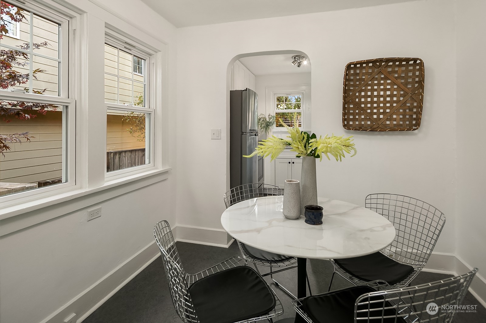 401 20th Avenue Seattle, WA 98122 - Photo 7 of 28 a dining room with furniture and window