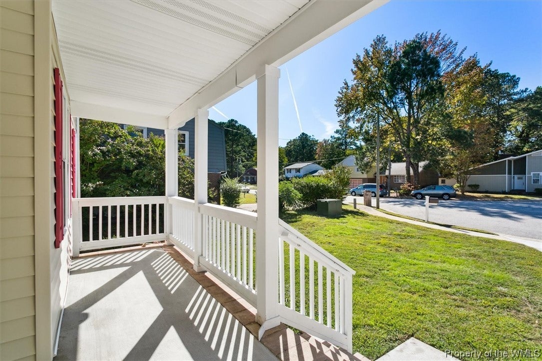 12 Edith Key Street Hampton, VA 23666 - Photo 3 of 33 Gallery Image 3