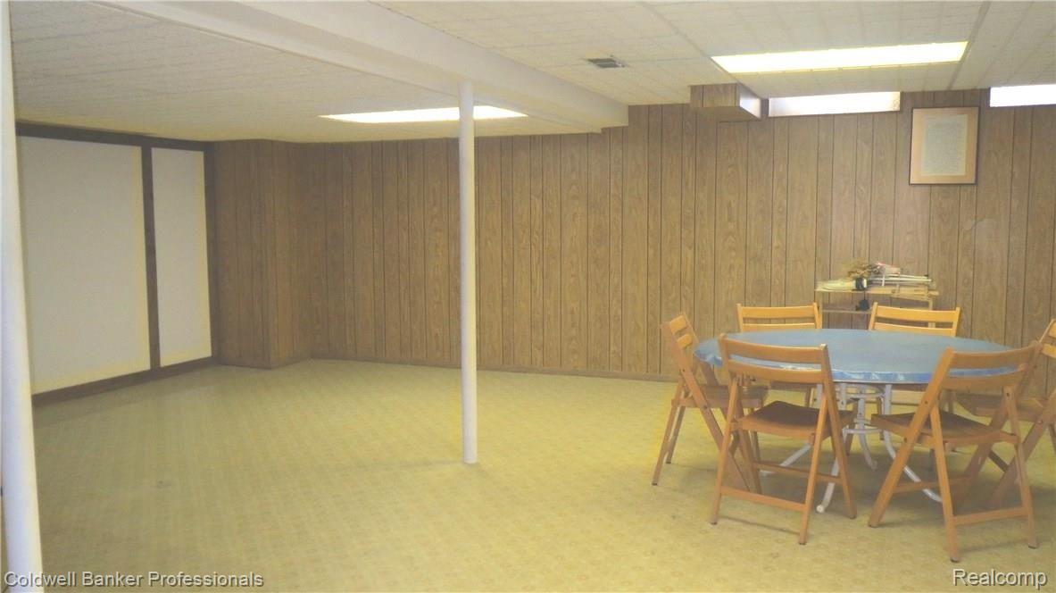 5402 Ridge Court Troy, MI 48098 - Photo 18 of 23 Recreation Room