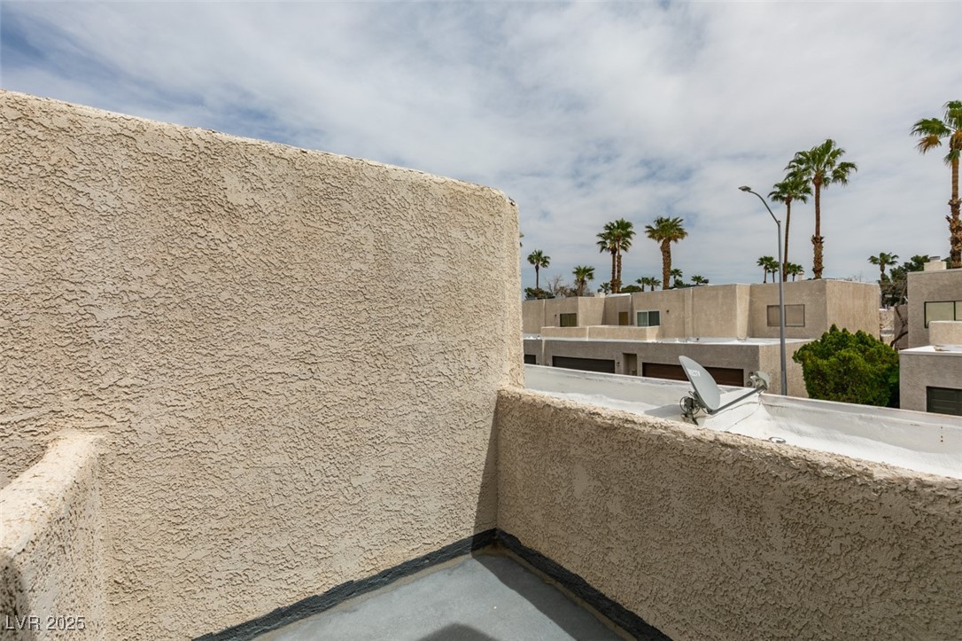 2681 Ruthe Duarte Avenue Las Vegas, NV 89121 - Photo 39 of 43 View of balcony
