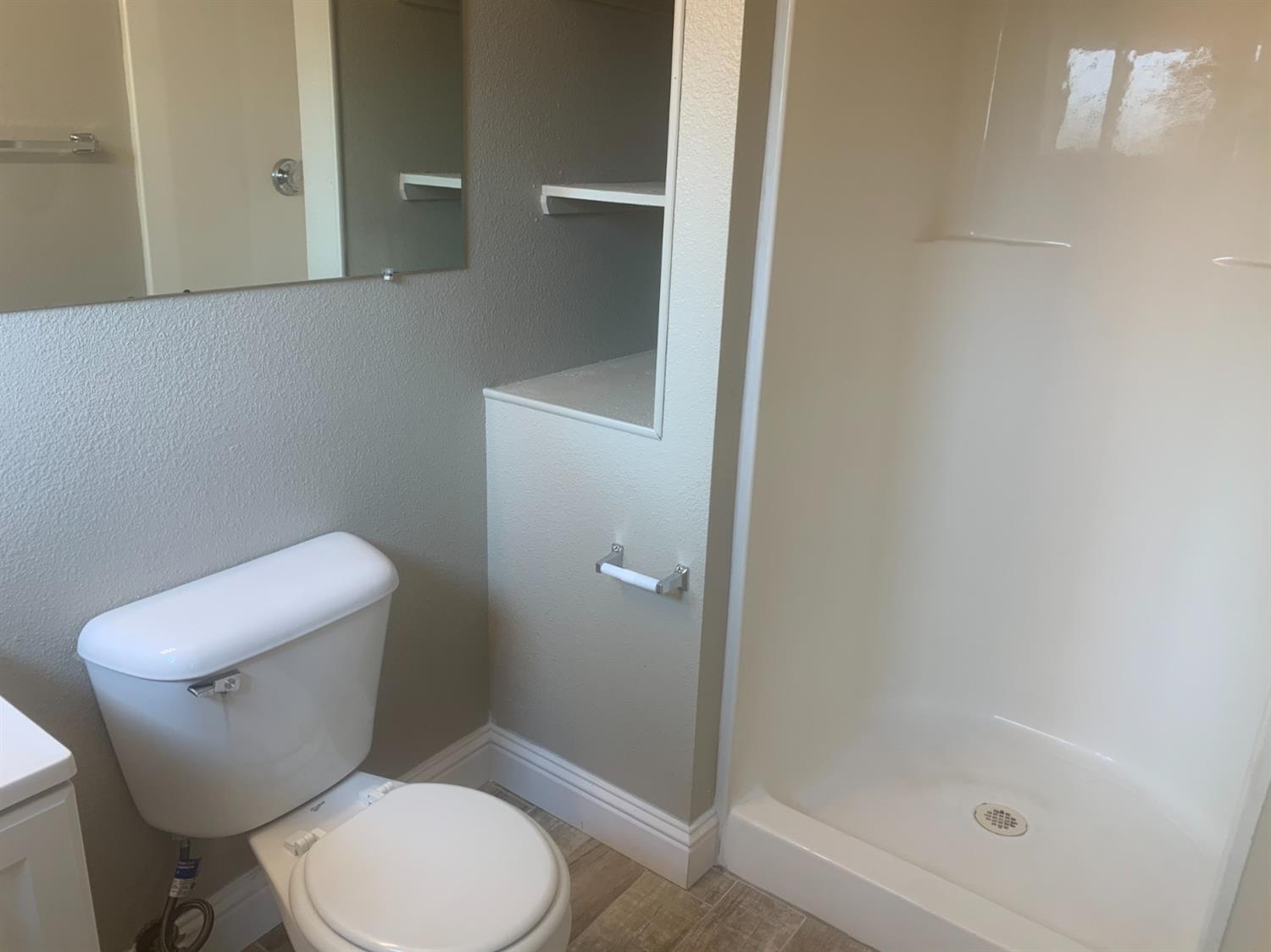 1585 East Washington Avenue Reedley, CA 93654 - Photo 12 of 16 Gallery Image 12