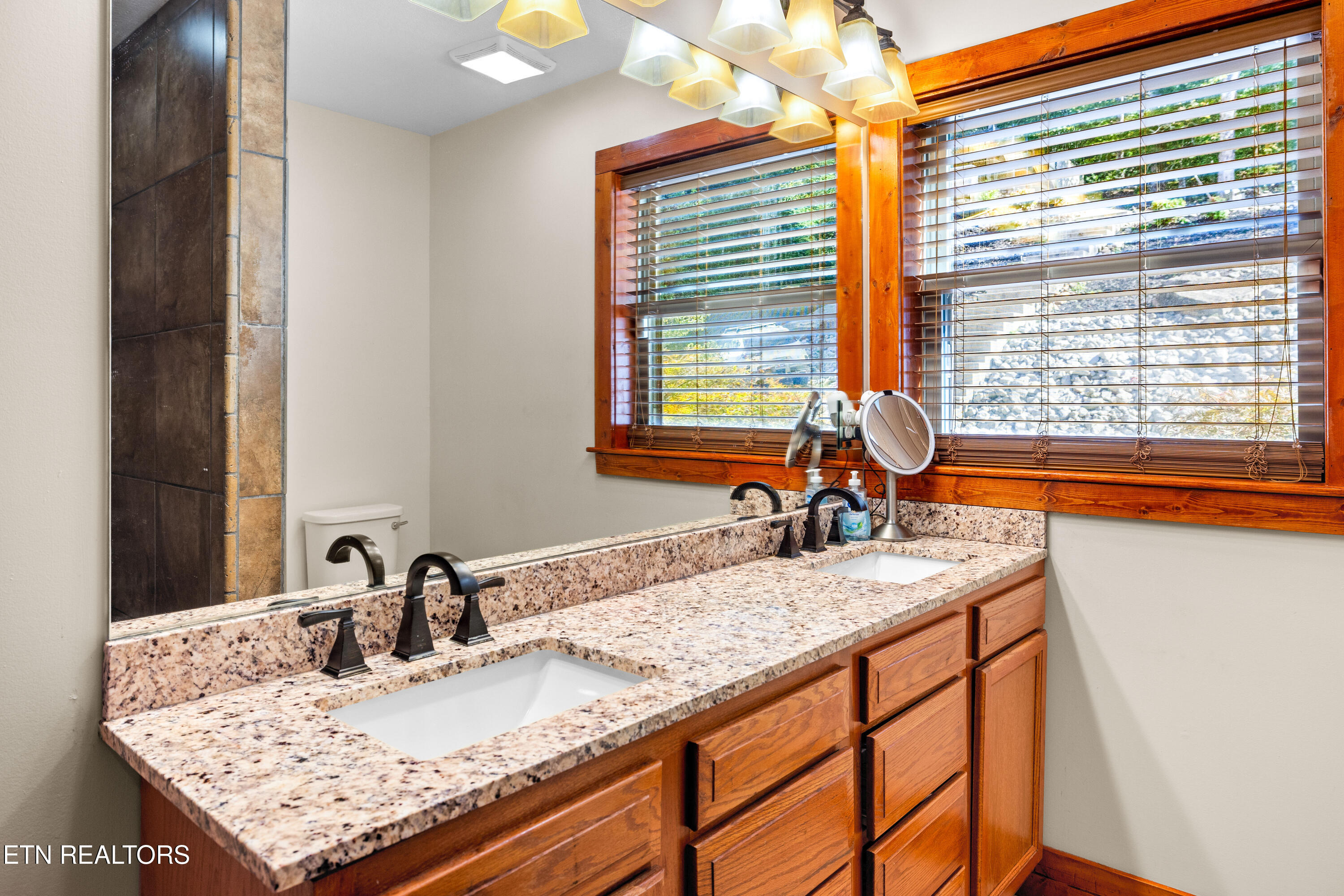 715 Landmark Road Jacksboro, TN 37757 - Photo 24 of 53 715LandmarkRd-86