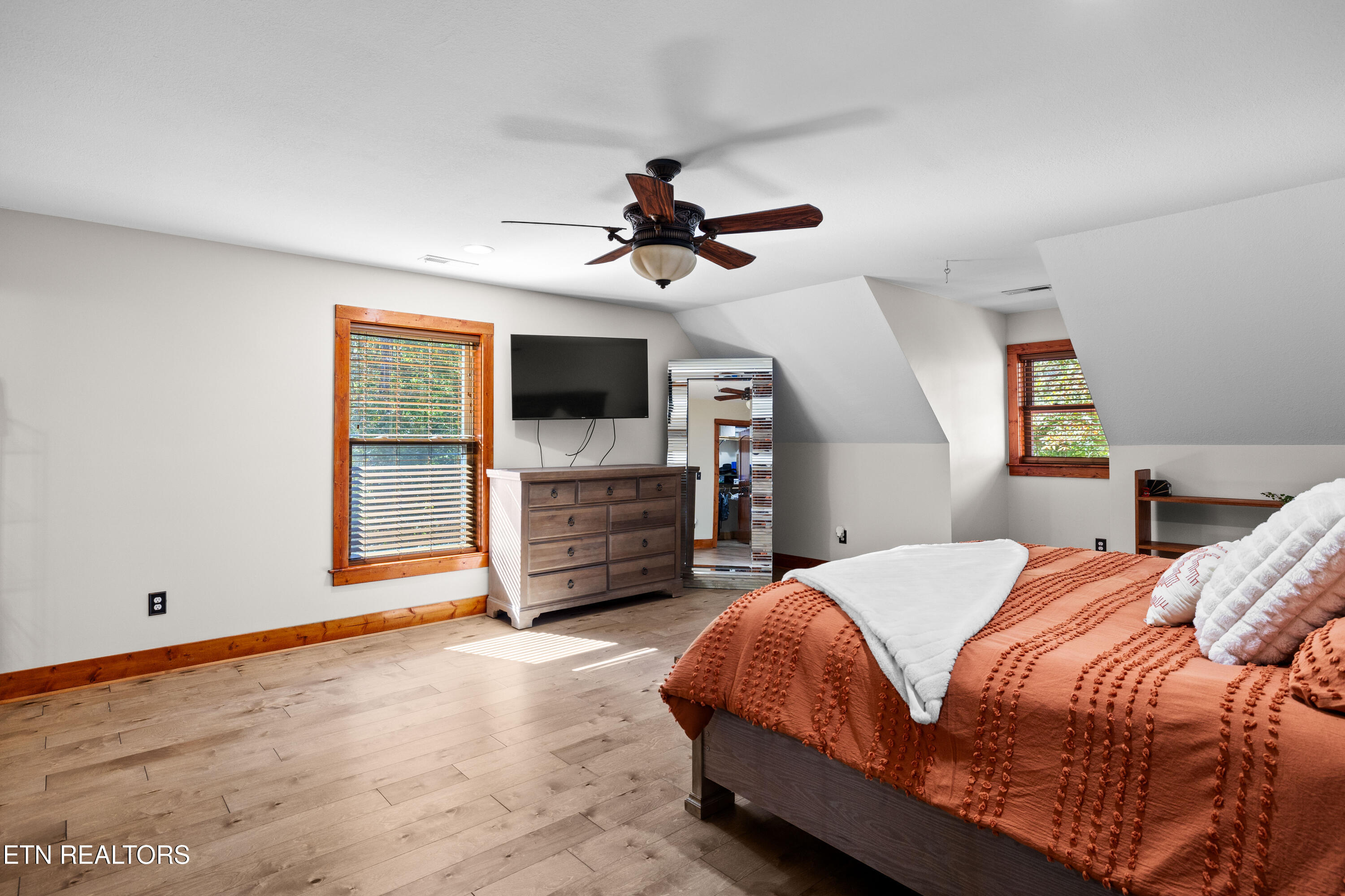 715 Landmark Road Jacksboro, TN 37757 - Photo 30 of 53 715LandmarkRd-61