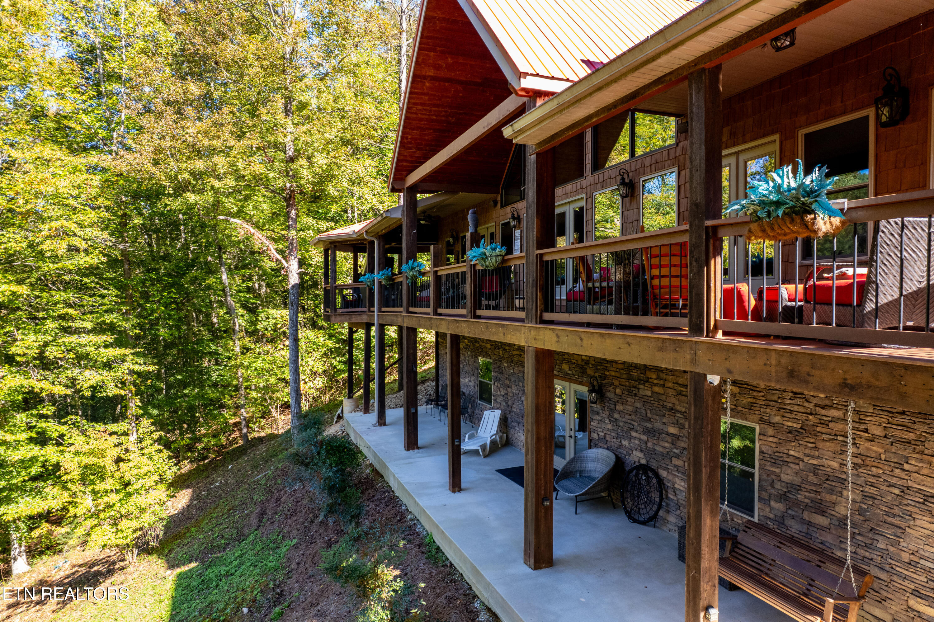 715 Landmark Road Jacksboro, TN 37757 - Photo 3 of 53 715LandmarkRd-38