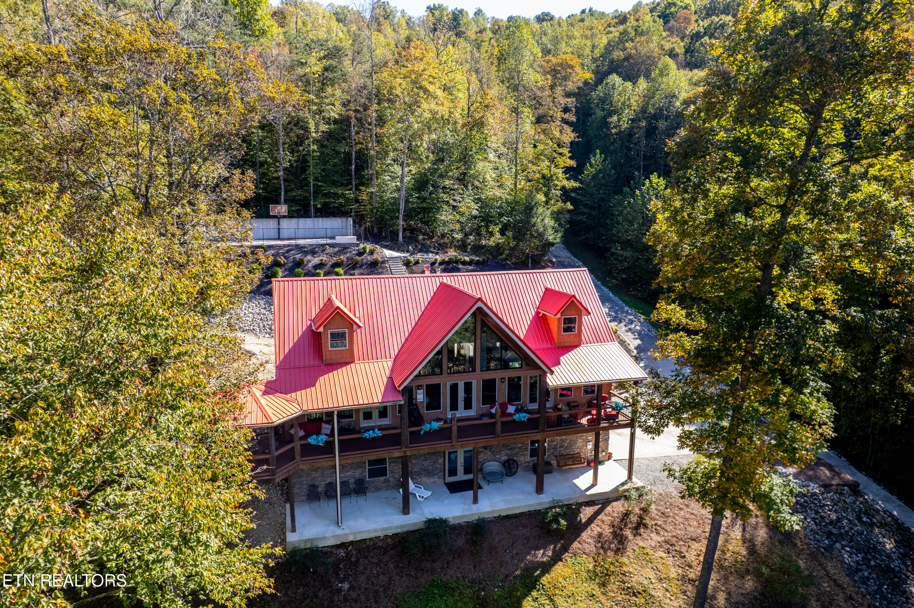 715 Landmark Road Jacksboro, TN 37757 - Photo 4 of 53 715LandmarkRd-33