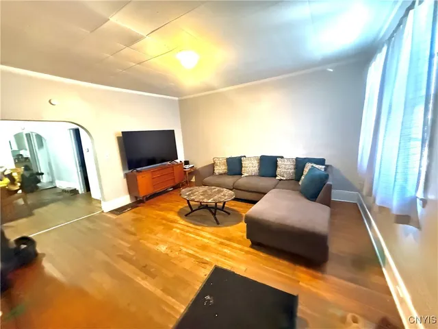 $169,000 | 909 Oak Street, Syracuse, NY 13203