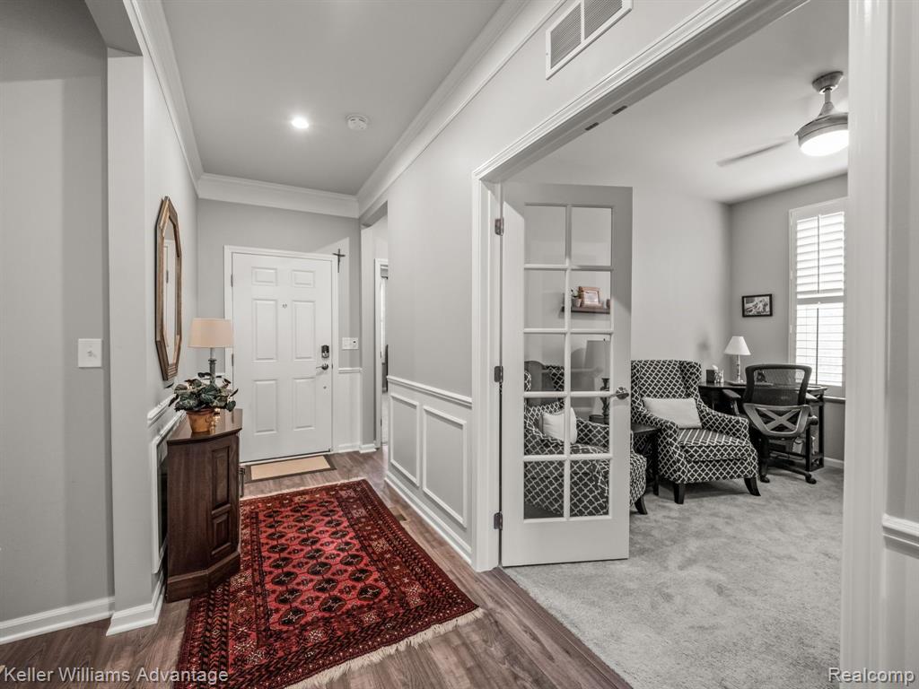 48654 Rockview Road Novi, MI 48374 - Photo 5 of 37
