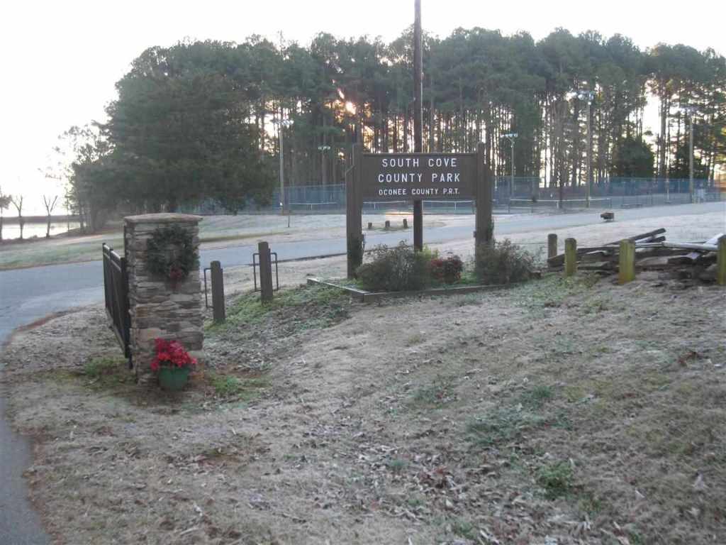 134 Indian Oaks Road Seneca, SC 29672 - Photo 5 of 6