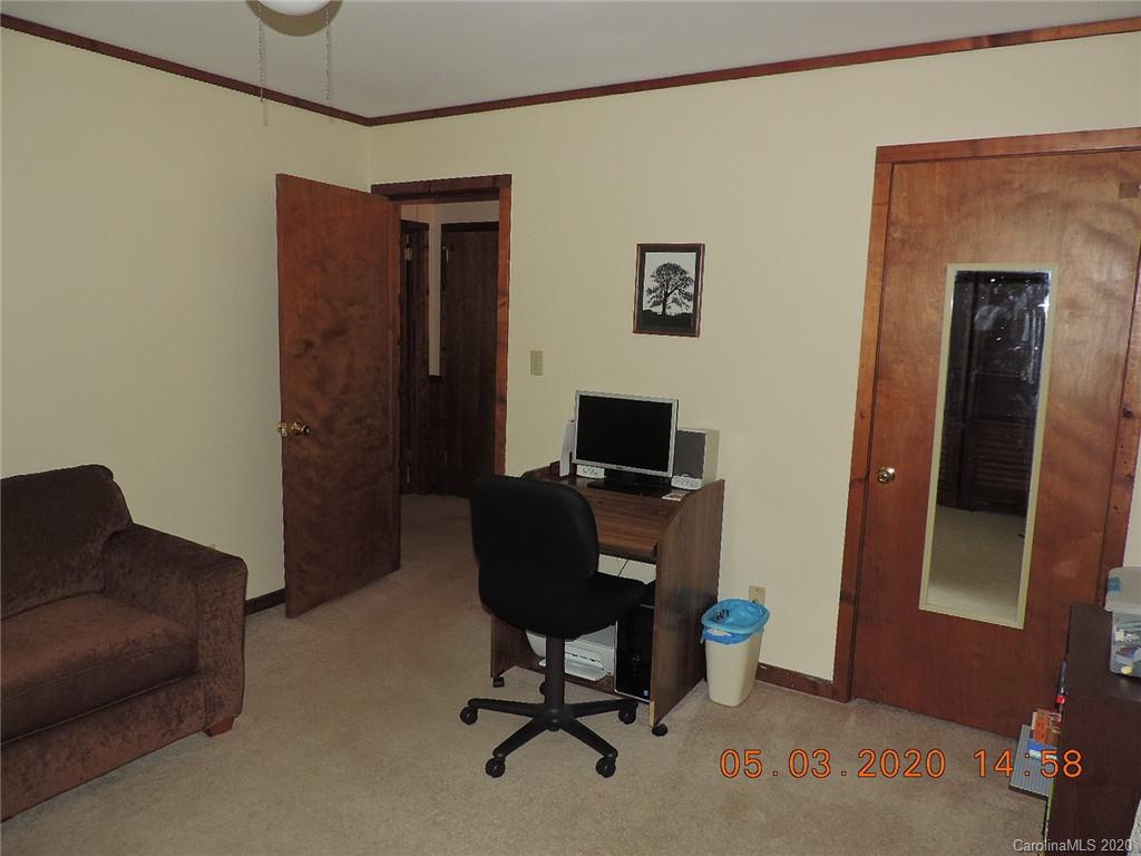 8237 Laine Road Charlotte, NC 28214 - Photo 32 of 47 Gallery Image 32