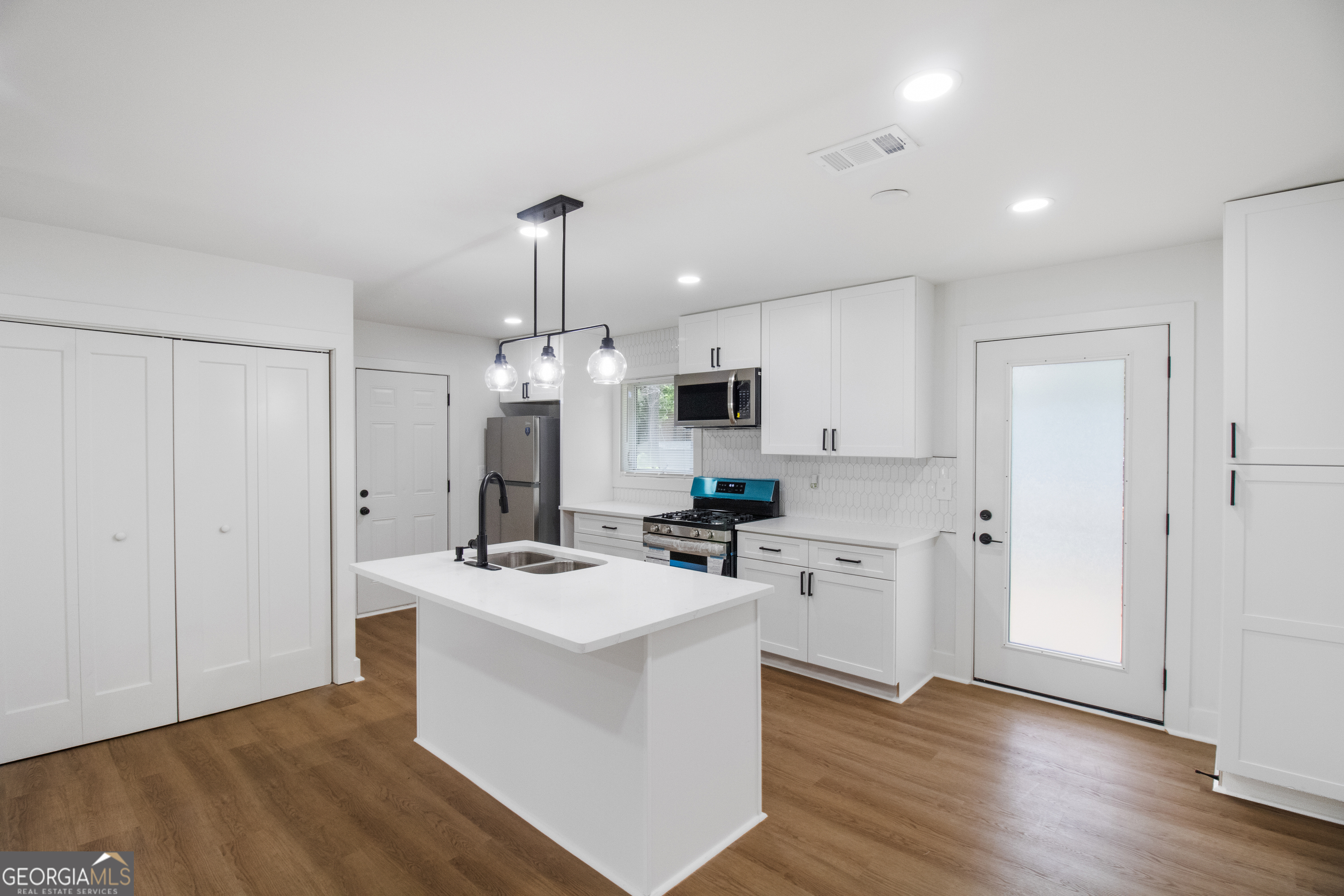 2148 Green Forrest Drive Decatur, GA 30032 - Photo 6 of 12 Gallery Image 6