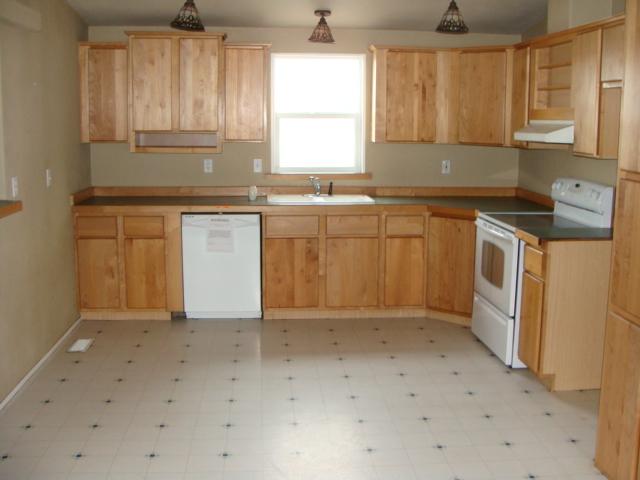 201 North Frantz Road Elk, WA 99009 - Photo 5 of 8