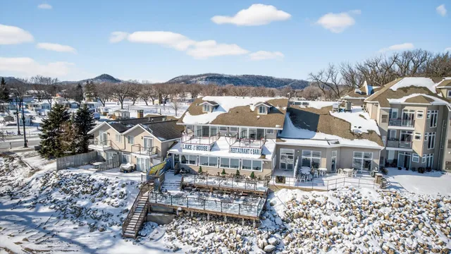 $437,000 | 1702 North Lakeshore Drive, Unit 3, Lake City, MN 55041