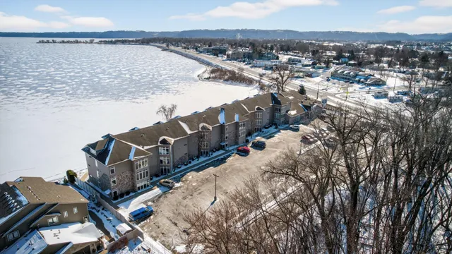 $437,000 | 1702 North Lakeshore Drive, Unit 3, Lake City, MN 55041