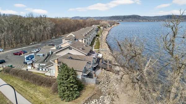 $437,000 | 1702 North Lakeshore Drive, Unit 3, Lake City, MN 55041