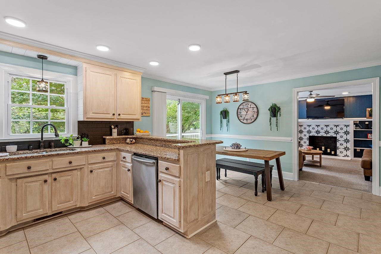7640 Thompson Mill Road Wake Forest, NC 27587 - Photo 18 of 39 Kitchen