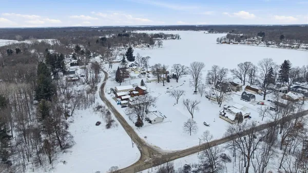 $215,000 | 20720 South Lake Drive, Walkerton, IN 46574