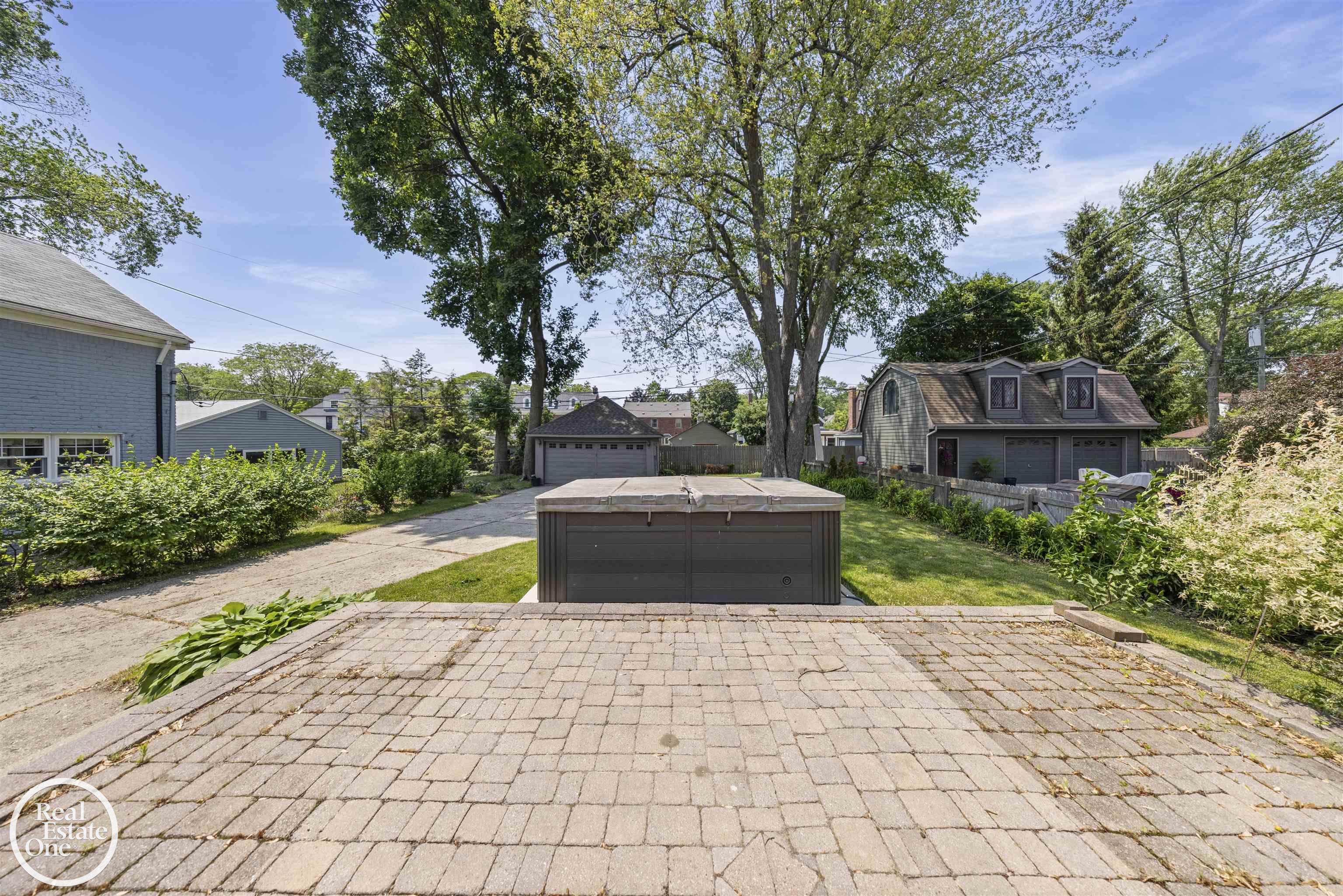 797 Lincoln Road Grosse Pointe, MI 48230 - Photo 30 of 39 50178152-a3d48e9b-d655-4ad1-baec-08cc66940807.JPG