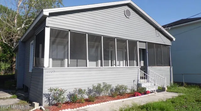 $1,299 | 1709 West 45th Street, Jacksonville, FL 32208