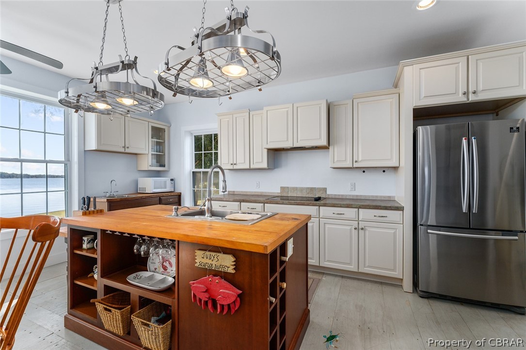 218 Pinetree Drive Reedville, VA 22539 - Photo 5 of 33