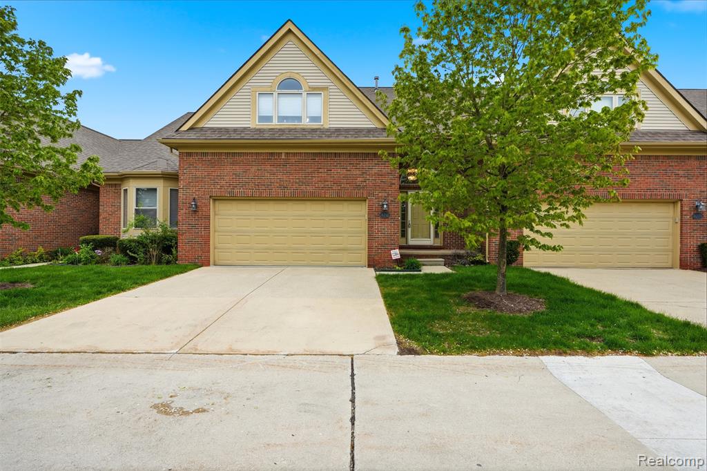 4212 April Lane Sterling Heights, MI 48310 - Photo 1 of 61