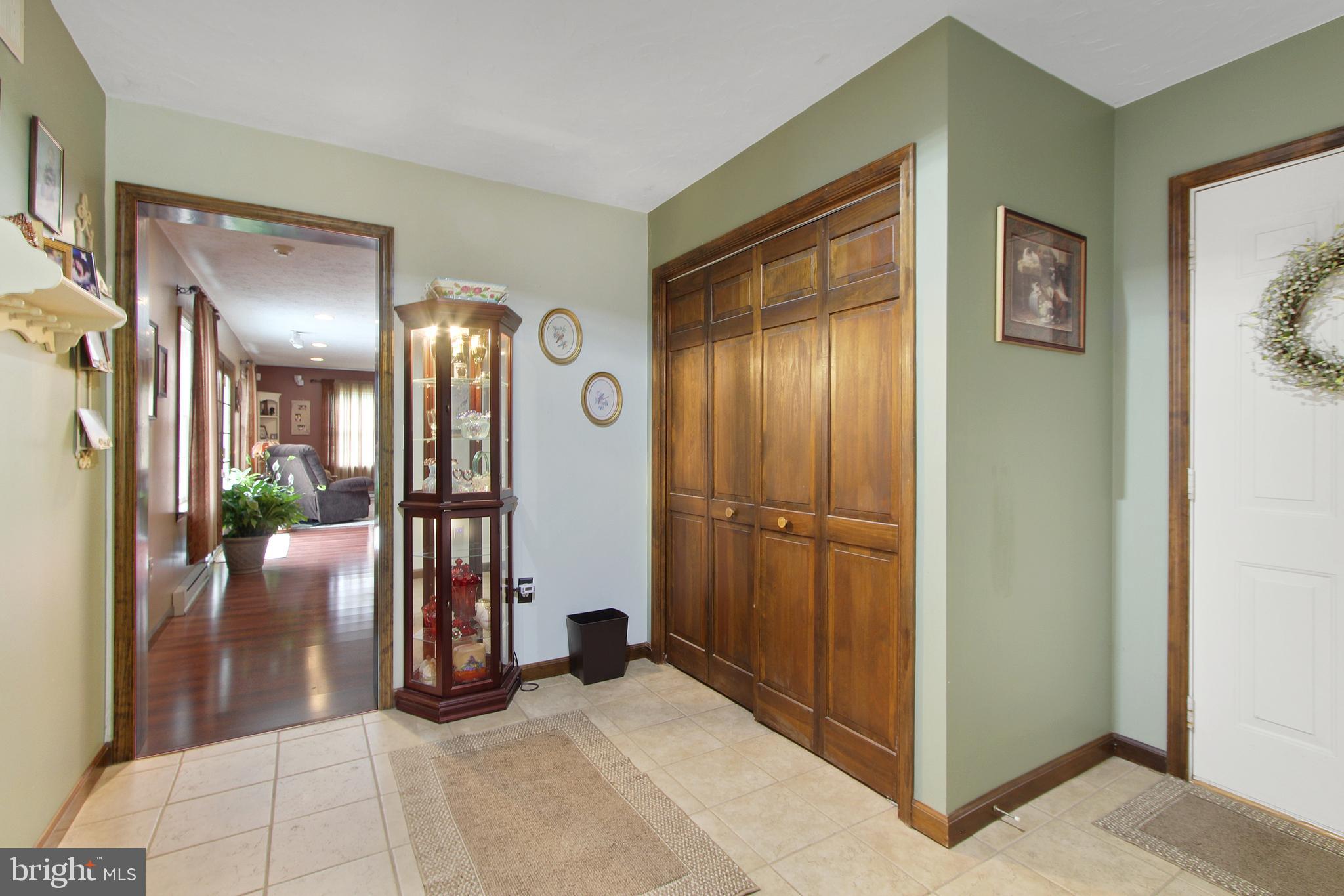 830 Horn Road Red Lion, PA 17356 - Photo 21 of 44 entry area from one car garage