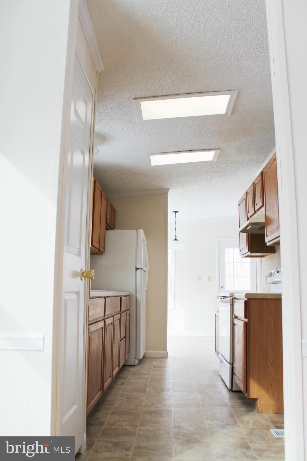 5703 Hines Road Frederick, MD 21704 - Photo 11 of 27 Kitchen