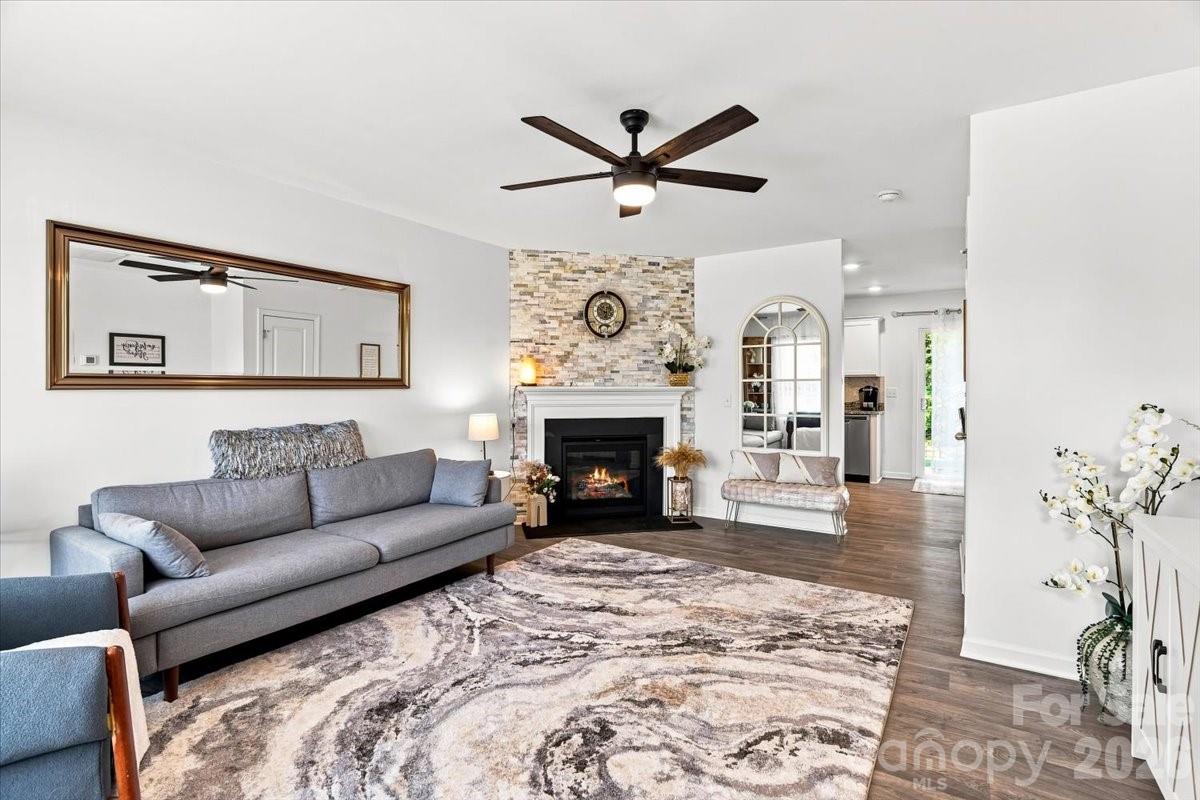 333 Oak Br Road Arden, NC 28704 - Photo 9 of 37 Gallery Image 9