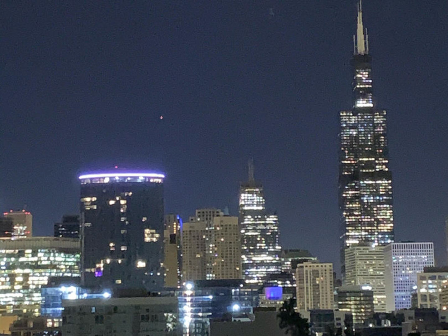 1200 West Monroe Street, Unit 805 Chicago, IL 60607 - Photo 3 of 18 a night view of a city