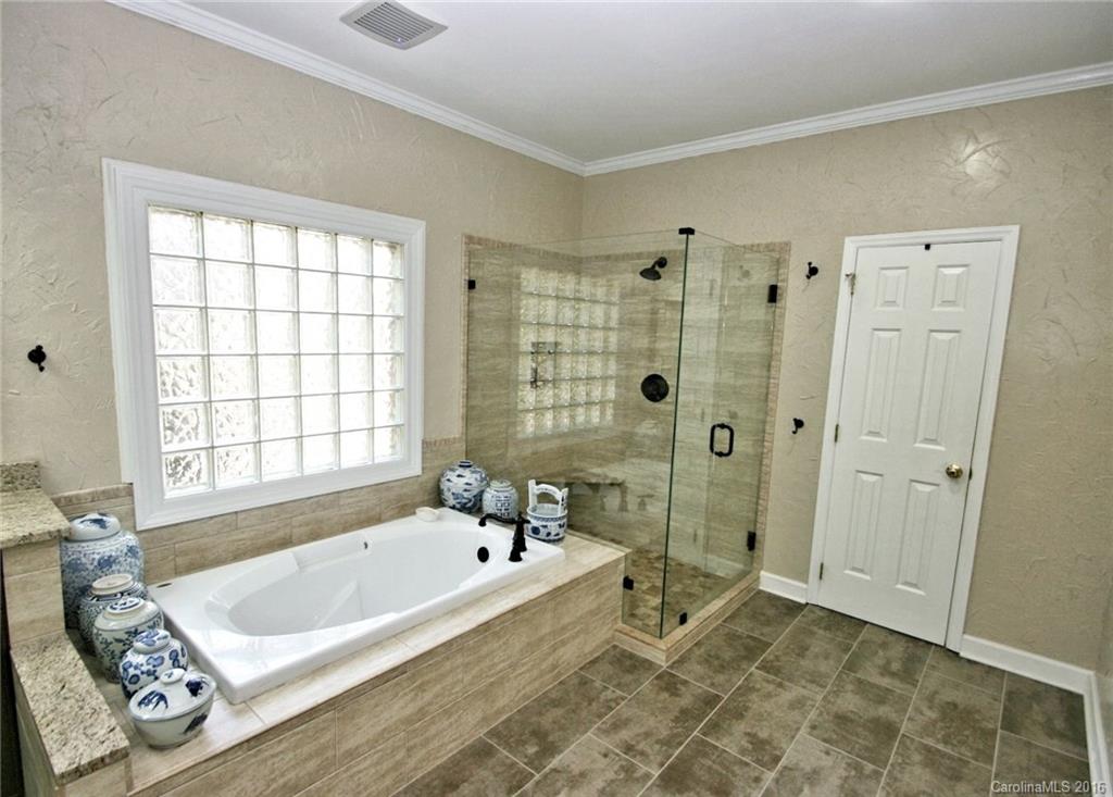 592 Cranborne Chase, Unit 16 Fort Mill, SC 29708 - Photo 13 of 24 Gallery Image 13