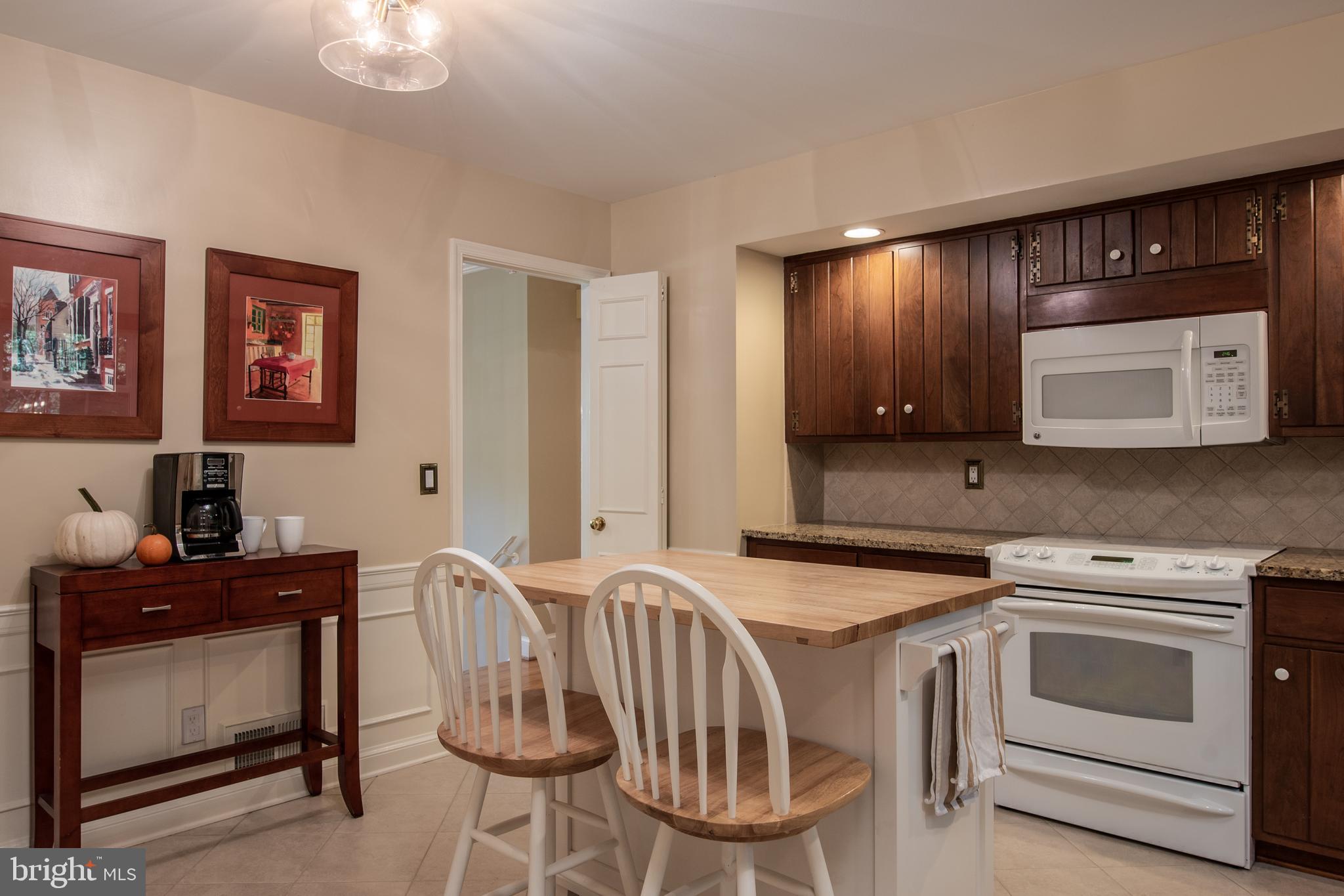 7119 Devonshire Road Alexandria, VA 22307 - Photo 14 of 37