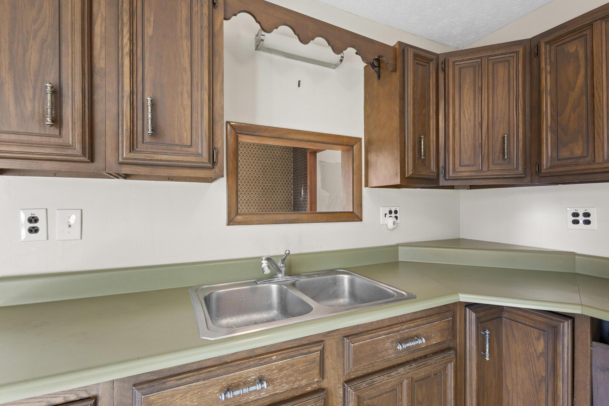 6650 Kilbourne Road Sunbury, OH 43074 - Photo 18 of 49 Kitchen
