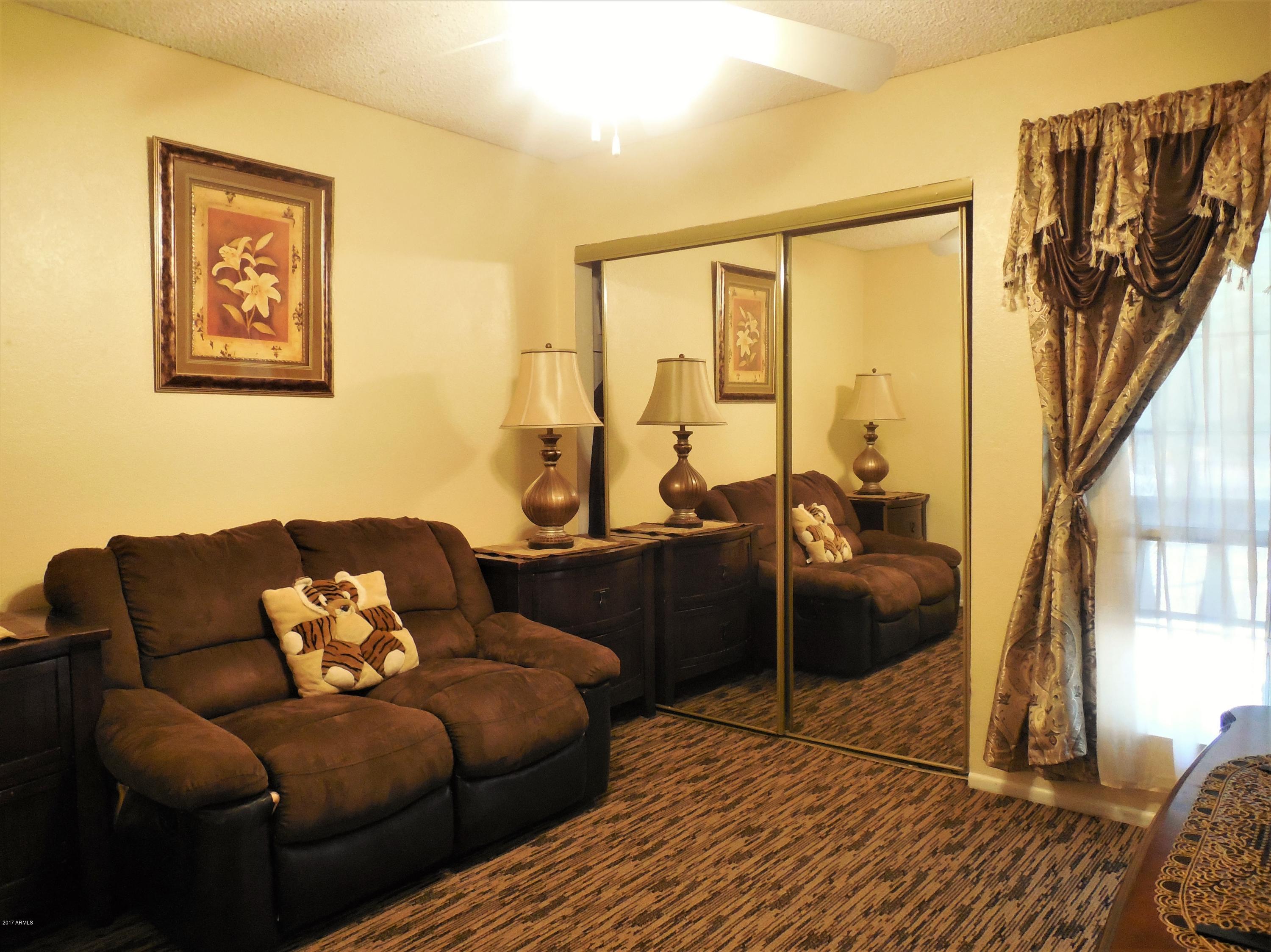 7821 West Cheery Lynn Road Phoenix, AZ 85033 - Photo 11 of 15 10