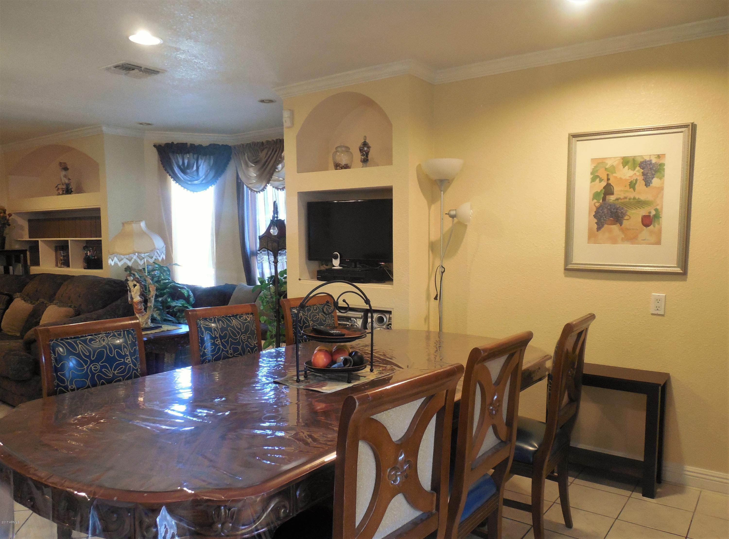 7821 West Cheery Lynn Road Phoenix, AZ 85033 - Photo 6 of 15 5