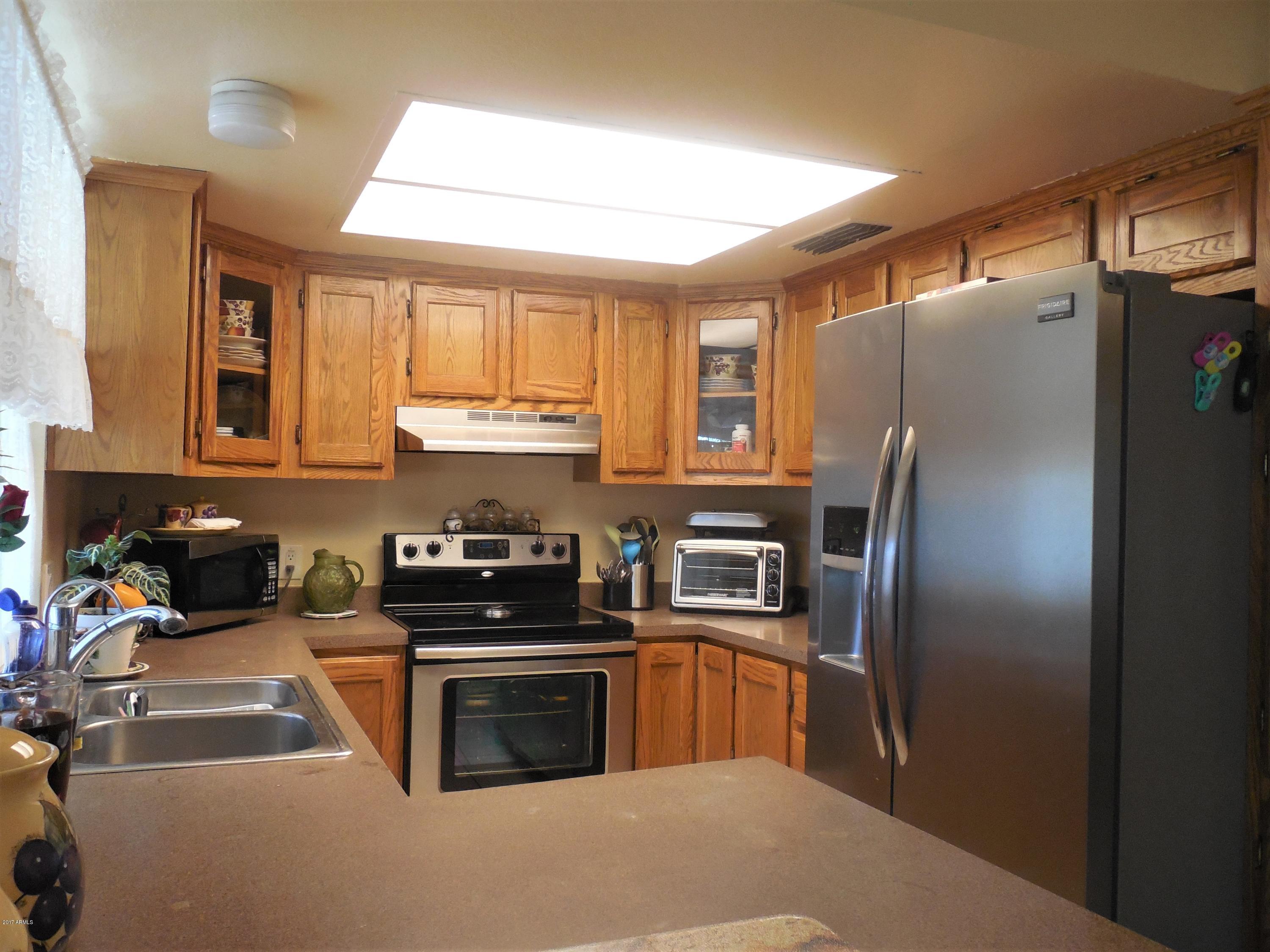 7821 West Cheery Lynn Road Phoenix, AZ 85033 - Photo 8 of 15 7